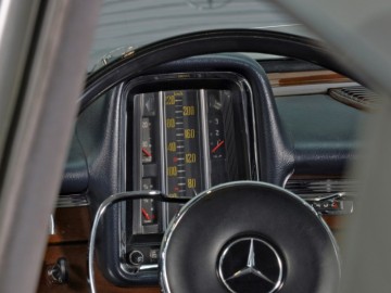 Tajniki Muzeum Mercedesa - prędkościomierz